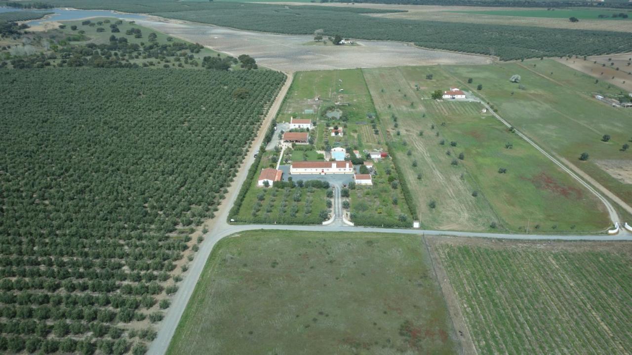 Monte Chalaca - Turismo Rural Ferreira Do Alentejo Buitenkant foto