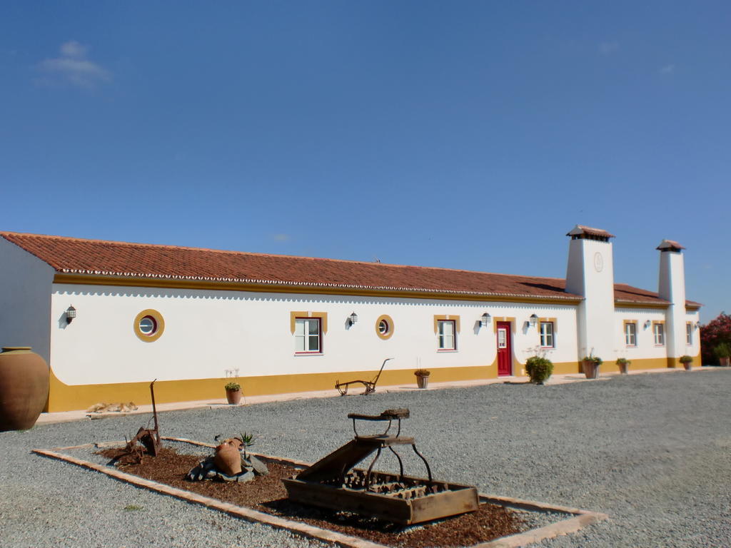 Monte Chalaca - Turismo Rural Ferreira Do Alentejo Buitenkant foto